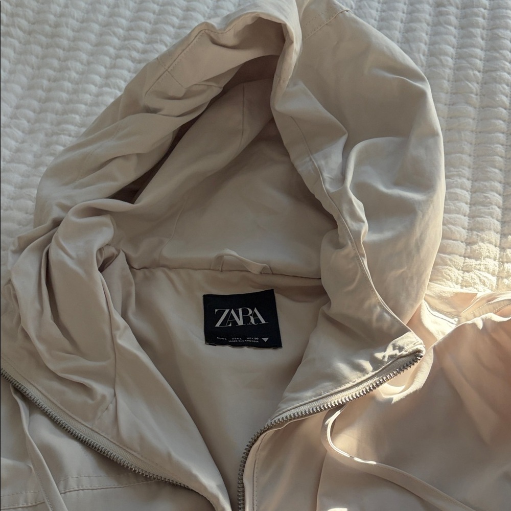 Zara Light Beige Cropped Hooded Bomber Jacket - Picture 2 of 2